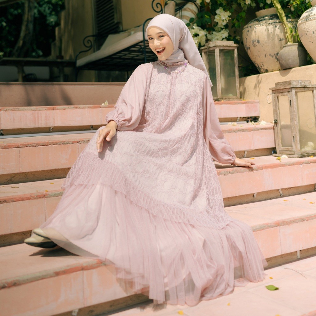 [Sale] HijabChic Syahira Dusty Pink Dress - Dress Brukat Tulle Kondangan Elegan Best Seller