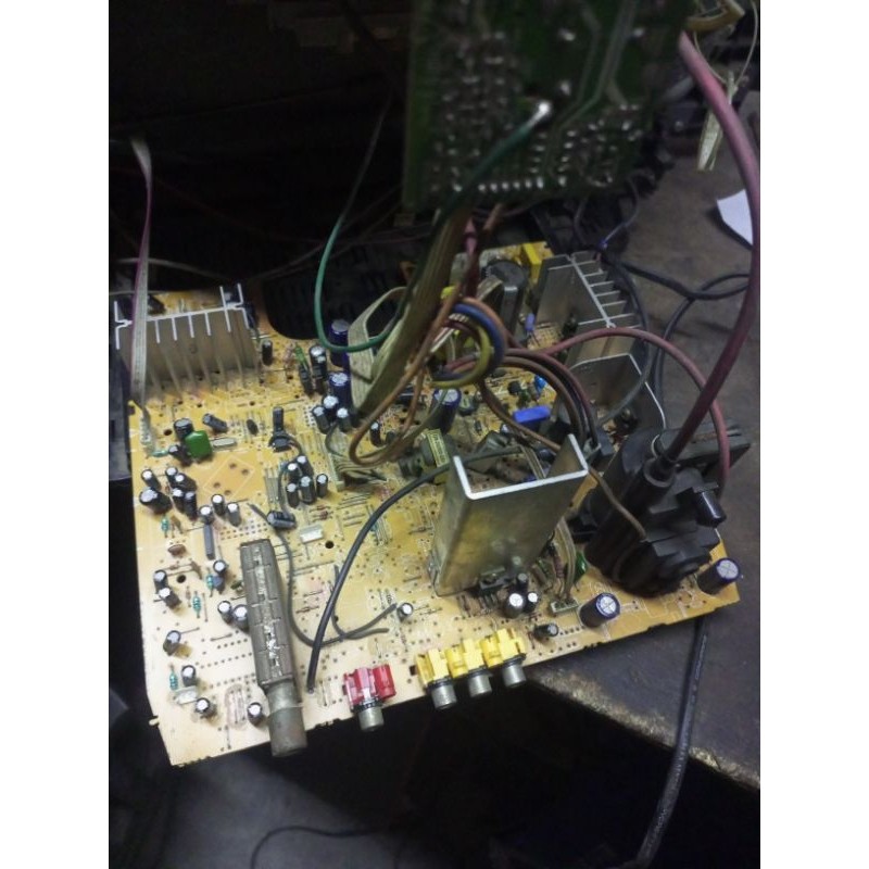MESIN TV POLYTRON U SLIM / crystaline