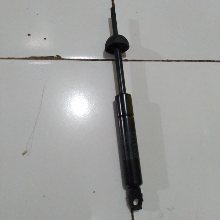 SALE shock kap mesin w202