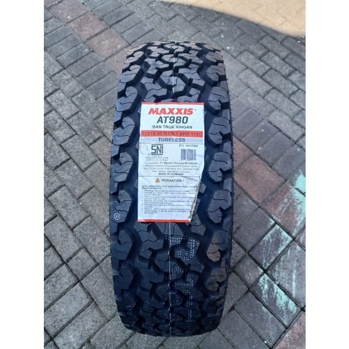 Maxxis Bravo AT 980 Uk 33 x 10.5 R15