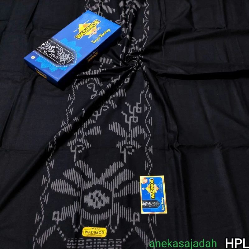 Sarung Wadimor Hitam Polos  tumpal kembang Premium Sarung Dewasa Wadimor TUMPAL Kembang