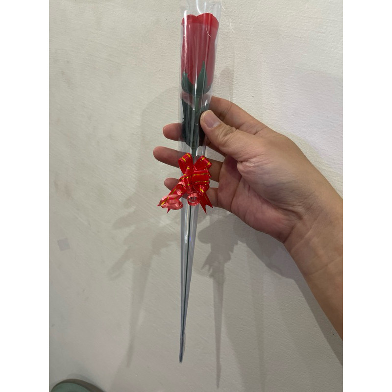 (TOS) BUNGA MAWAR TANGKAI / BUNGA KADO / BUNGA PLASTIK / MAWAR TANGKAI PLASTIK
