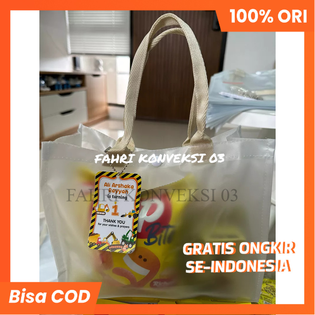 

Tas Hampers Murah Mika / PVC Doff Tebal Besar Dan Sedang Mika / Goodie Bag Transparan Froasted Gift Bags Tas Souvenir /Tas Mika PP