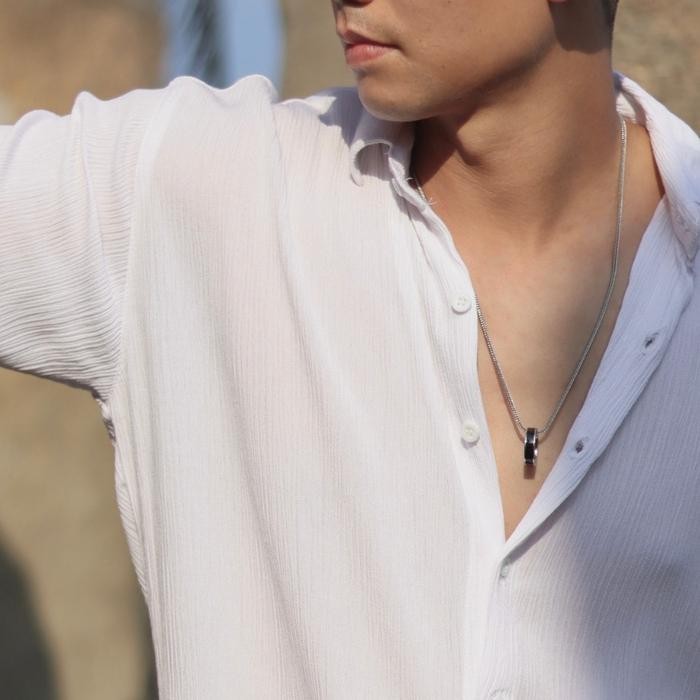 Baju Kemeja Pria Warna Putih dan Hitam Polos Premium Lengan Panjang Crinkle Beachwell Bali / Kemeja 