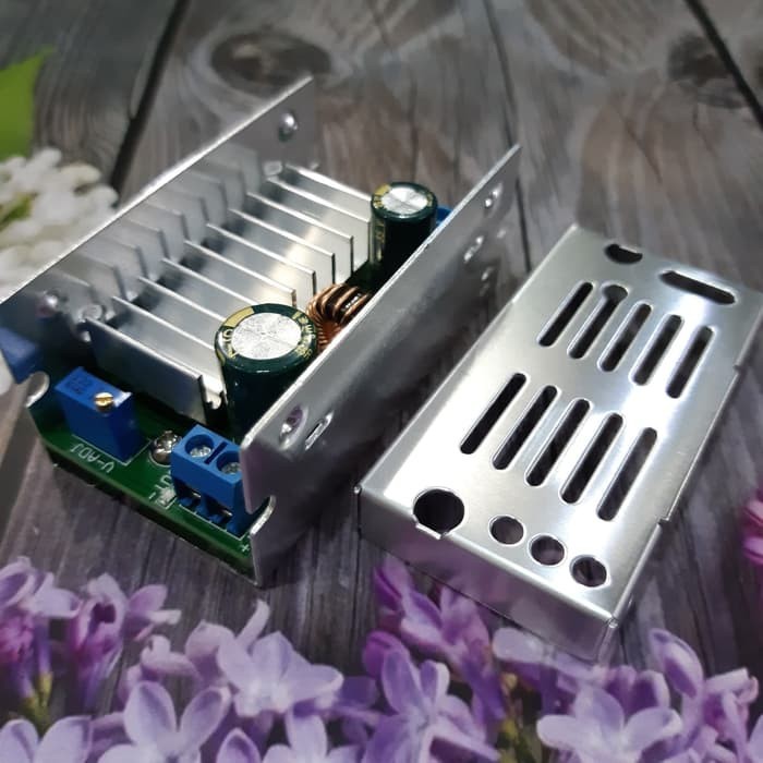 AMD99 DC-DC 200W Step-Up 10A Boost Converter Step Up penaik tegangan Stepup