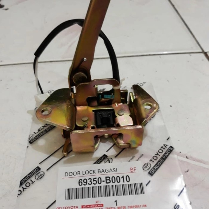Door lock pintu bagasi Avanza Xenia Lama VVti Tahun 2004-2010