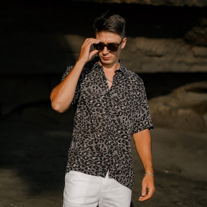 Kemeja Pria Motif Animal Black Leopard Kemeja Pantai - M