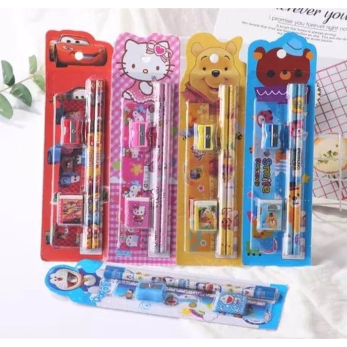 

Alat Tulis Karakter Set 5In1 / Paket Lengkap Pensil Penghapus Rautan Penggaris Bergambar Kartun / Mini Stationery Set Character