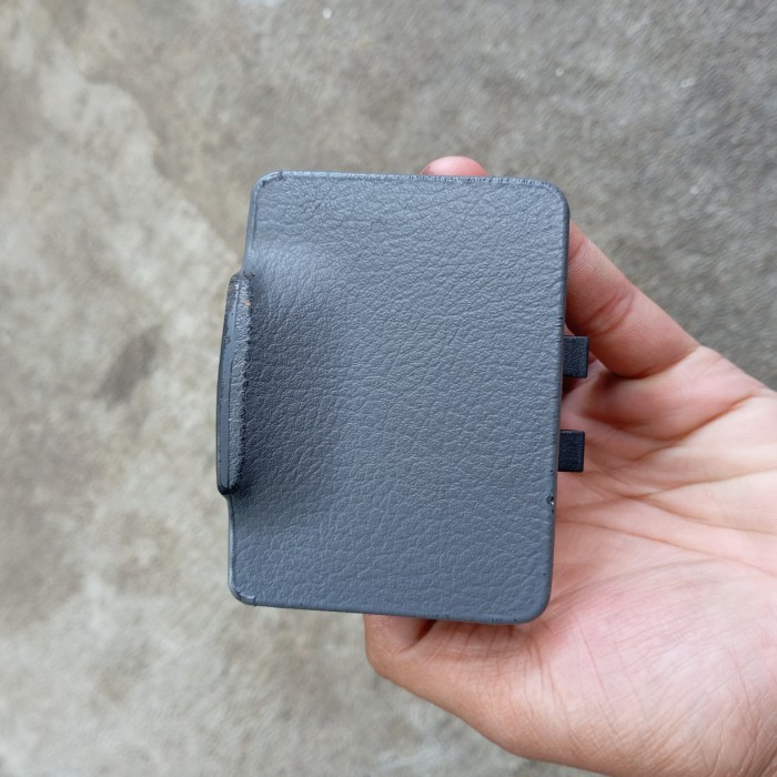 asbak konsol box tengah kia carens 2 original copotan