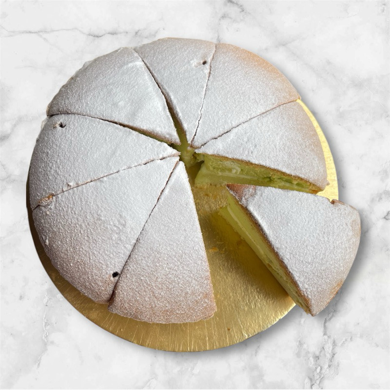 

Chiffon Cake - 22cm Kemasan Mika - Bolu Chiffon