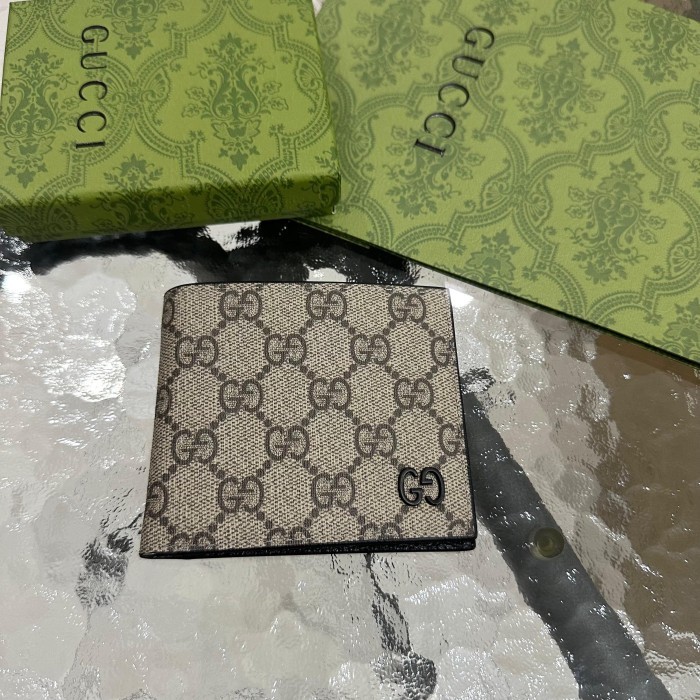 DOMPET PRIA CASUAL KULIT HIGH QUALITY / DOMPET PRIA BRANDED IMPORT / DOMPET BRANDED PRIA LIPAT IMPOR