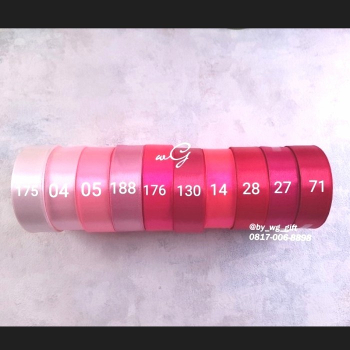 

Pita Satin - Polos ; Mix Colour B ;Mix Size; Panjang 20 yards