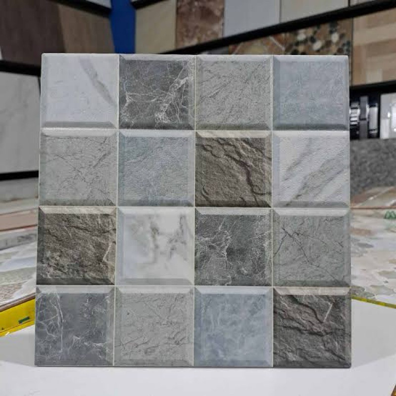 Keramik Lantai kamar mandi 25x25