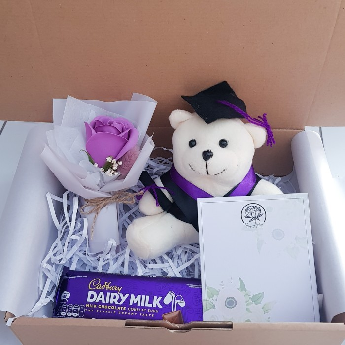 

[Best Seller] Graduation Hampers Kado Wisuda Unik Murah | Dried Flower | Flower Soap - Iris