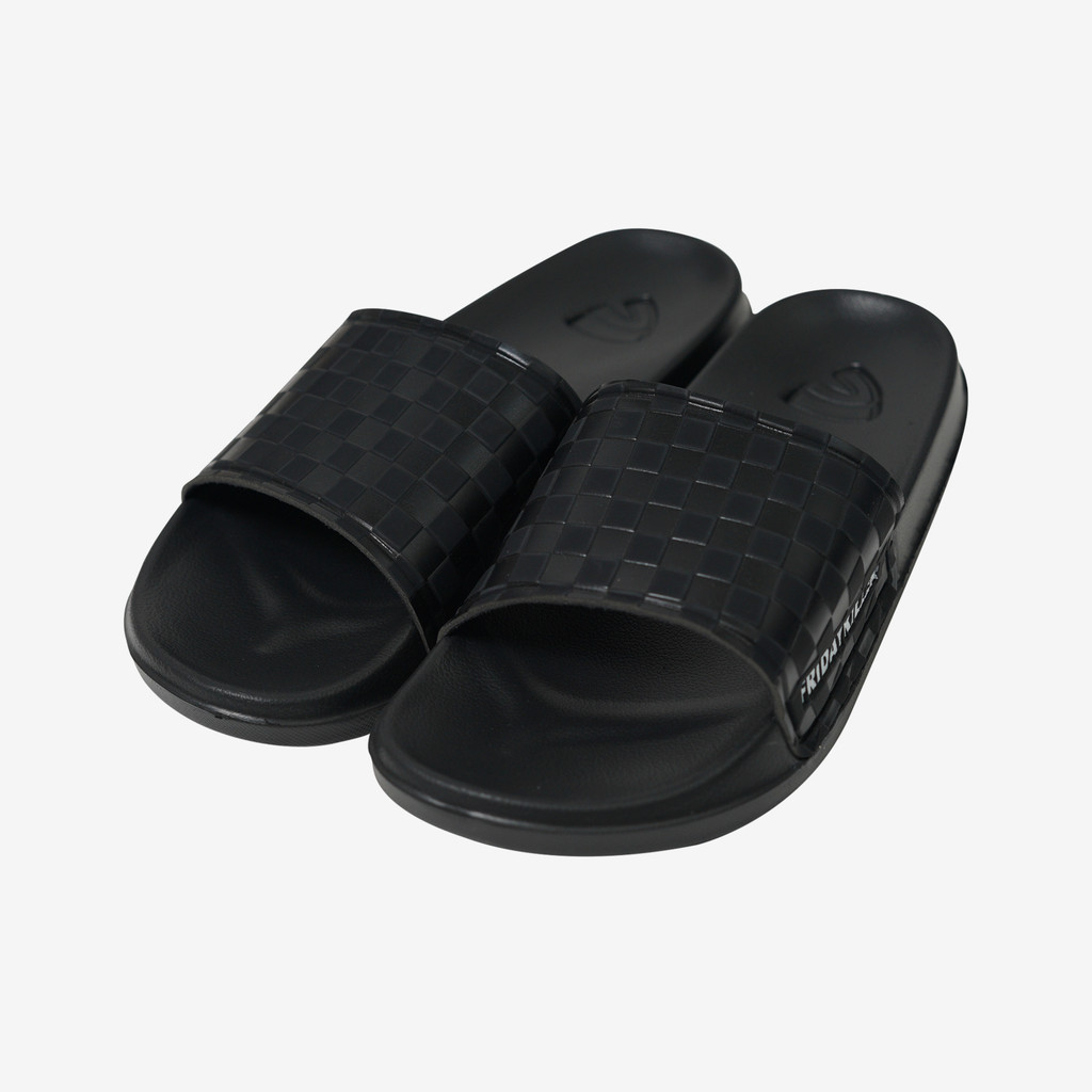SANDAL SLIDE PRIA KASUAL SIMPLE HITAM CHECKERBOARD HITAM FRIDAY KILLER | MC CHECKER DARK