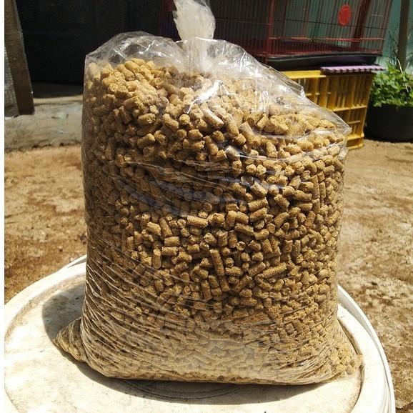 New Pur babi Penggemuk Ayam ( 1 kg ) Pakan Layer Ayam Itik Bangkok Bebek Cepat Besar Best Seller