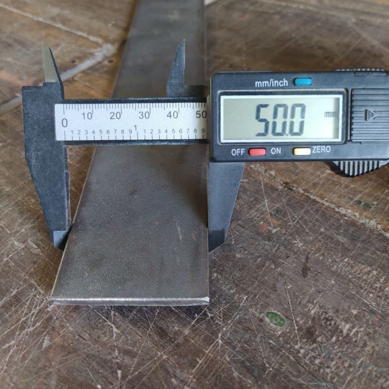 Tersedia Besi Plat, Plat Besi Lebar 5 cm Tebal 5 mm Panjang 150 cm