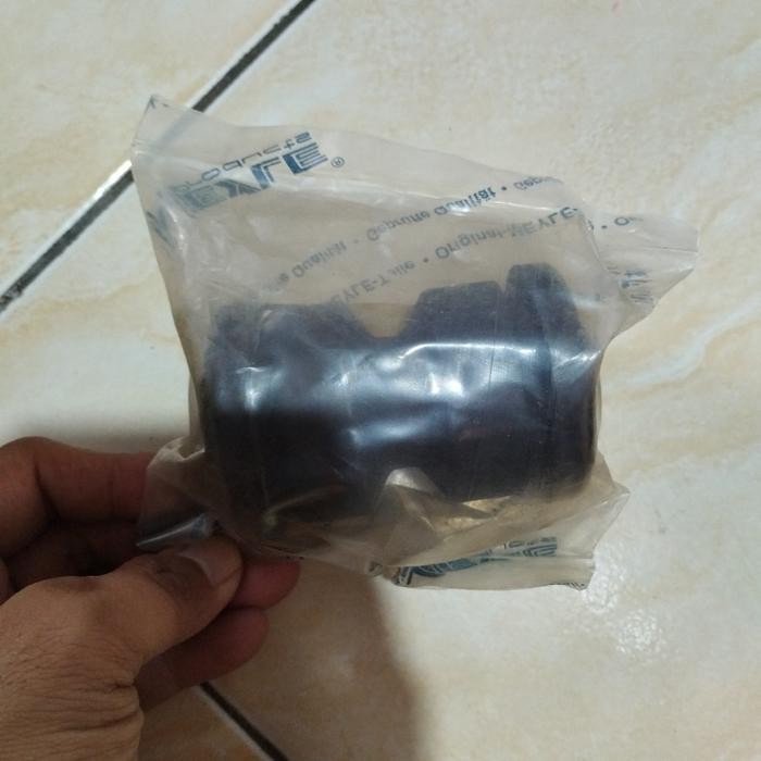 SALE bushing arm depan w163 ML 320