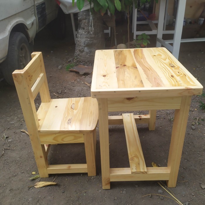 meja belajar anak kayu bisa untuk TK atau paud dari kayu