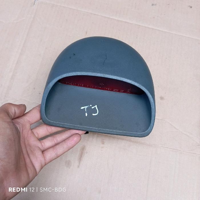 Stoplamp stop lamp lampu Rem kaca bagasi belakang hyundai Trajet DOHC original copotan