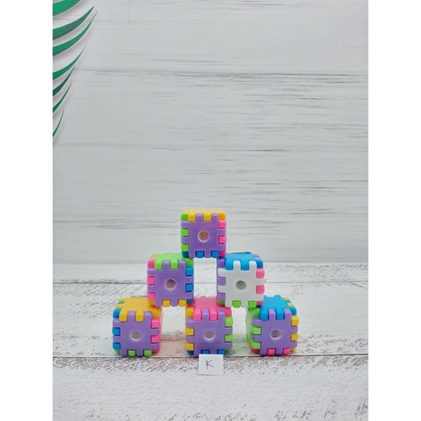 

(WK ACC ) peraut pensil rubik / rautan pensil puzzle / serutan pensil unik