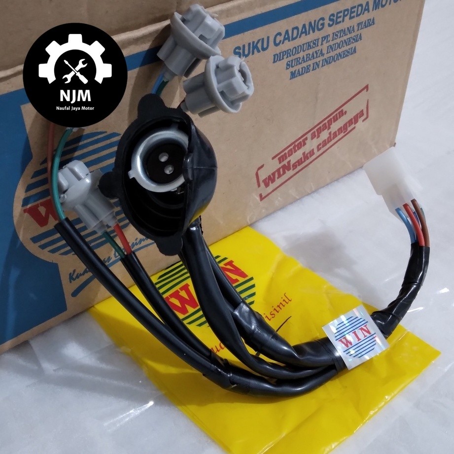 Fitting Lampu Absolute Revo 110 2009 2010 2011 2012 2013 WIN | cop fiting piting peteng motor honda 