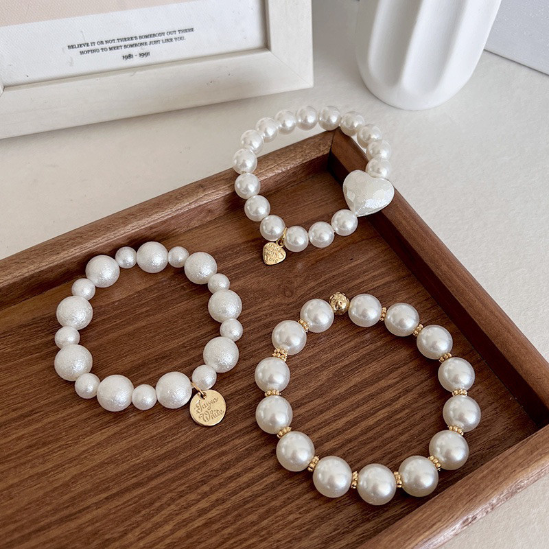 

Woman Needs - Premium karet rambut mutiara korea bisa jadi gelang cantik pearl AD07 High Quality Import Aesthetic