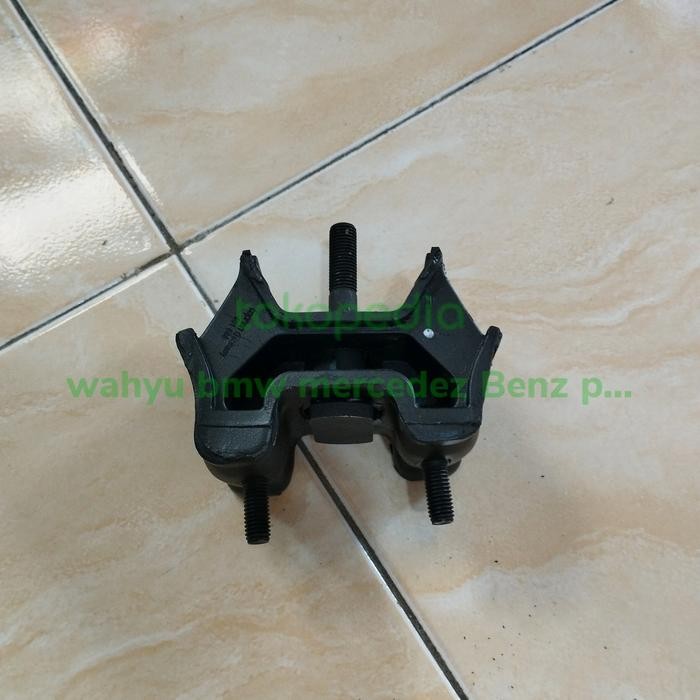 SALE transmisi mounting Mercedes Benz w163 ml320