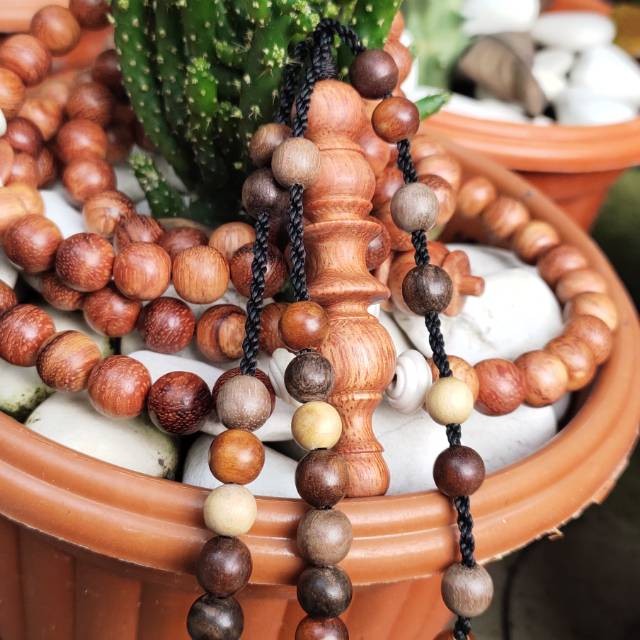 IMRON PRIBADI Tasbih Kayu GALIH KABOA SANCANG MERAH Kuncir Kombinasi 3 Kayu Langka 10 mm 99 Biji