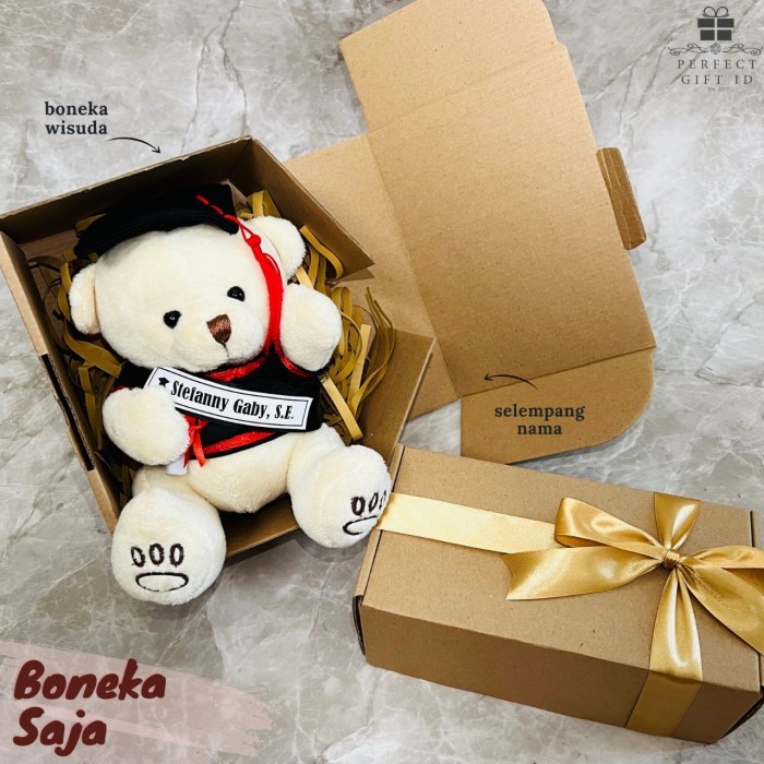 

[Best Seller] Kado Wisuda / Boneka Wisuda Selempang /Hadiah Wisuda/Hadiah Graduation - Boneka Saja, Merah