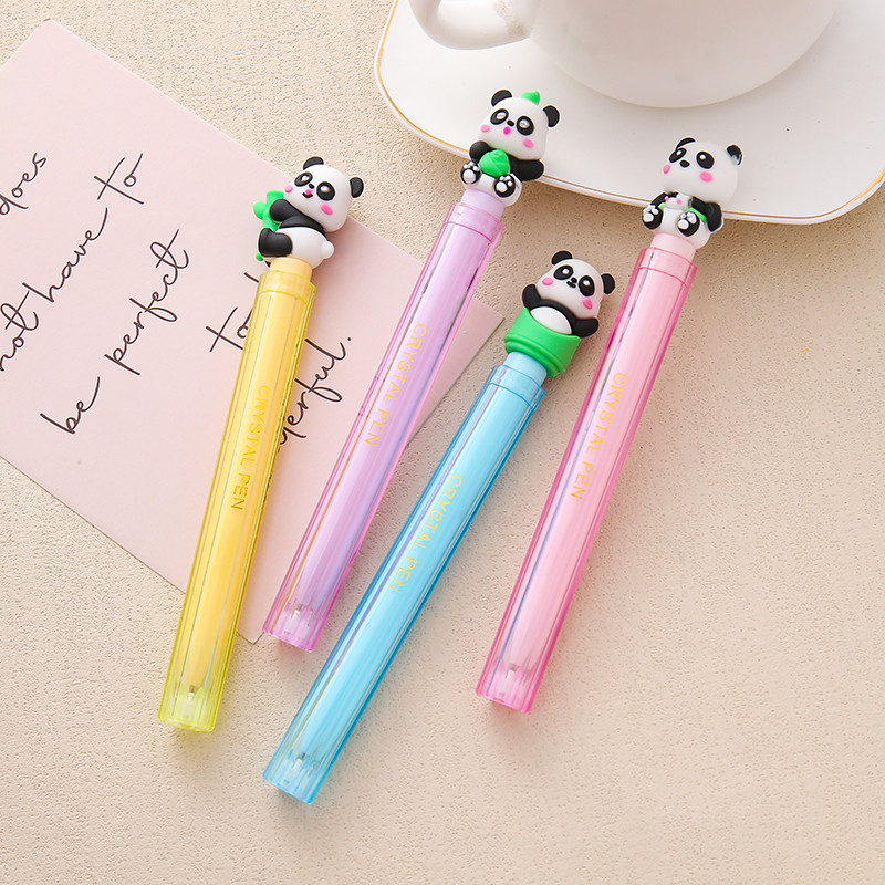 

PULPEN GEL KARAKTER PANDA KAWAII 3D TINTA HITAM DENGAN WARNA WARNI KEMASAN YANG INDAH DAN AESTHETIC