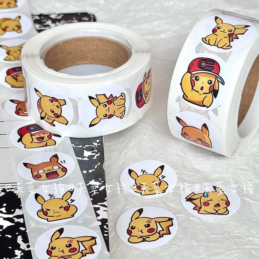 

500PCS Anime Cute Pokemon Pikachu Stickers Kawaii Charizard Round Seal Stickers Rolls Stickers Graffiti Luggage Stickers Toys
