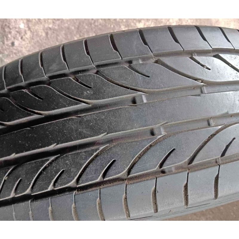 ban mobil ring 15,merk Bridgestone ring 205/60,15