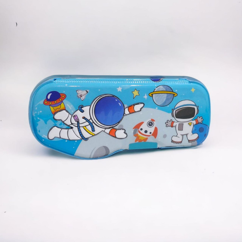 

VEROSAE_SHOP BLINGBERRY Kotak Pensil Astronot Soft Emboss Ada Rautan bisa dibuka atas bawah tempat pensil multifungsi