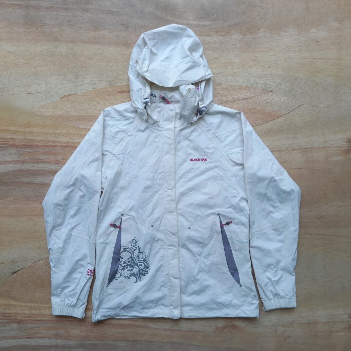 jaket outdoor gunung wanita Blackyak goretex gorpcore warna putih size 95 / M