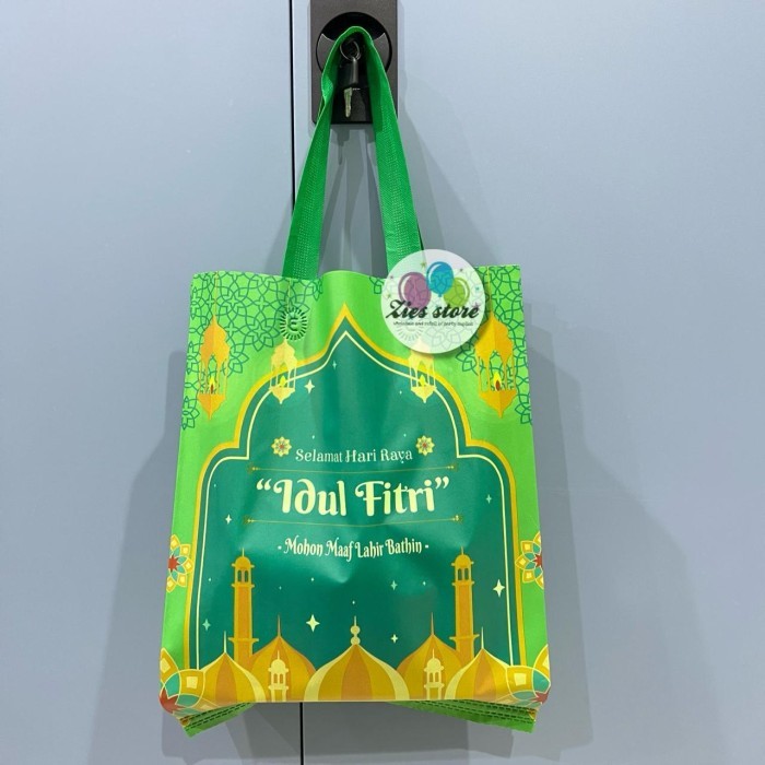 

ISI 12 Tas Souvenir Lebaran / Goodie Bag Idul Fitri Hampers Laminasi M - Hijau