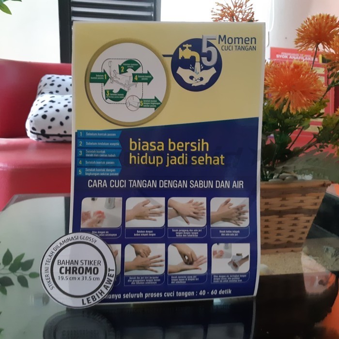 

Stiker Chromo 5 Momen dan Cara Cuci Tangan versi Tenaga Kesehatan