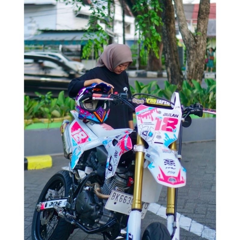 Sticker Decal Motor Honda CRF 450 L PUTIH Full Body Keren