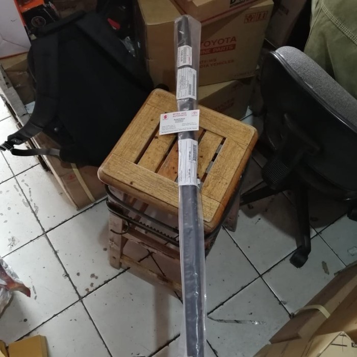 Pelipit kaca List kaca Depan Kanan Fortuner quality