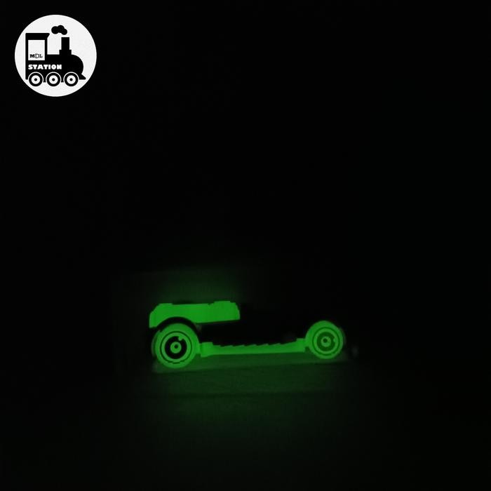 XMCH Hot Wheels Diecast - RETRO ACTIVE