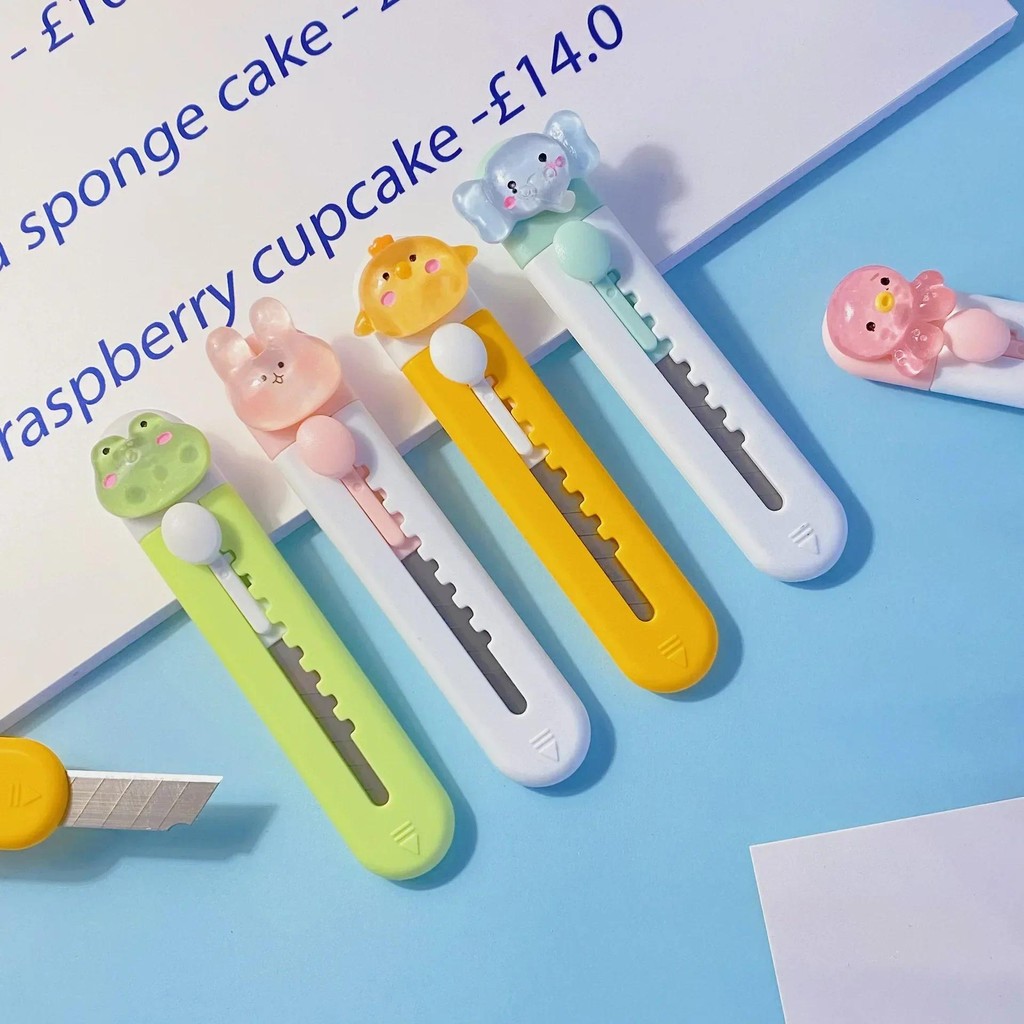 

1 Piece Candy Color Utility Knife Cute Cartoon Animal Box Cutter Portable Small Letter Opener for Kids Lovely Art Tool Kits