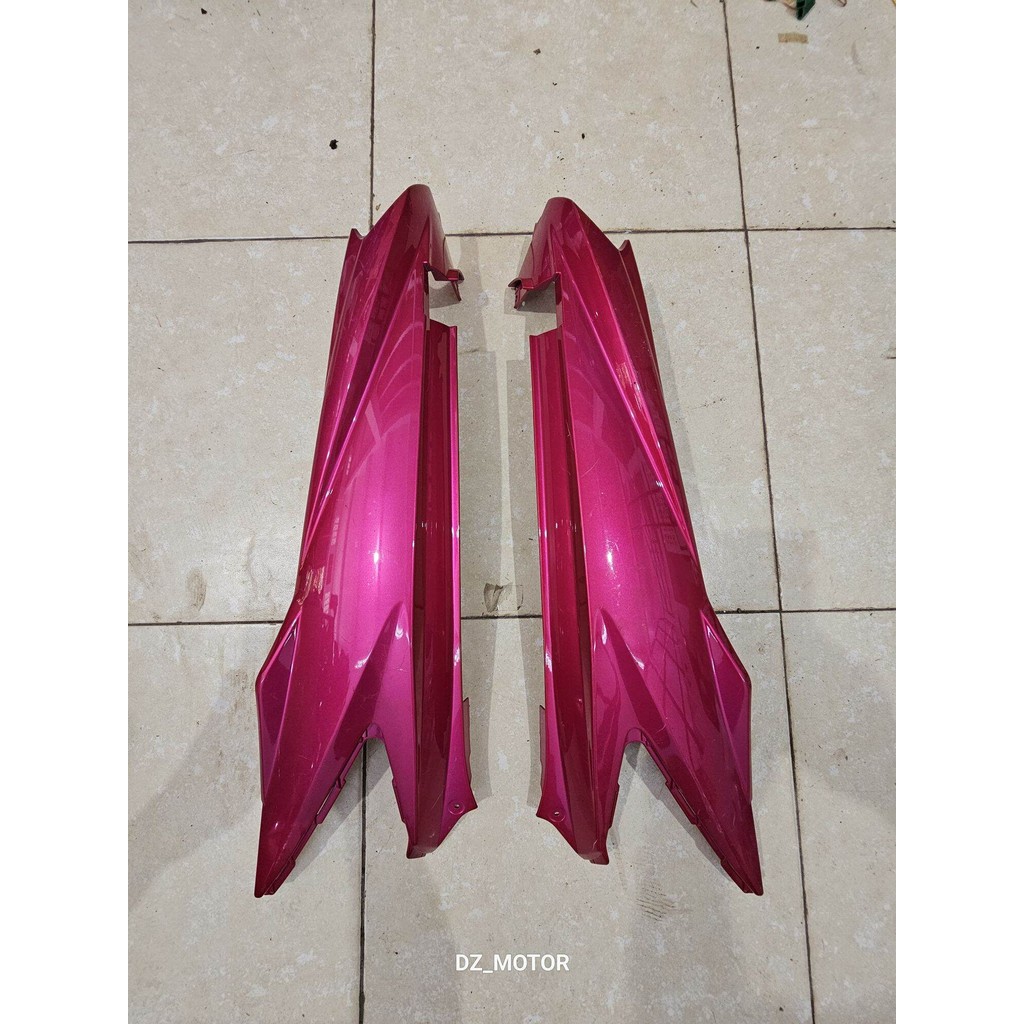 Cover Body Belakang Suzuki Nex FI Karbu Original SGP Magenta