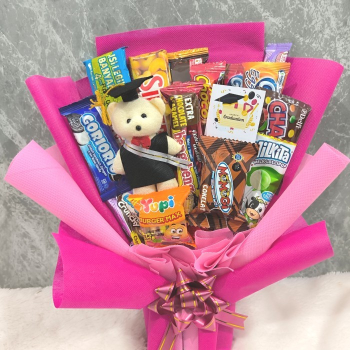 Snack Bouquet Wisuda - Buket Wisuda Aneka Snack dan boneka teddybear - hitam-biru