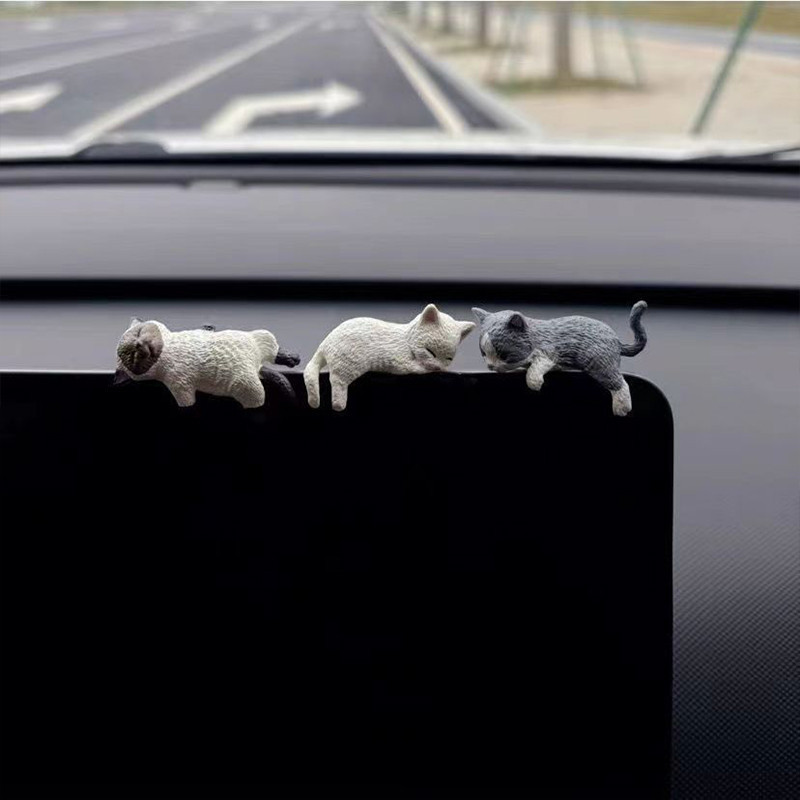 READY Hiasan Konsol Tengah Mobil Boneka Tidur yang Dapat Dipasang di Mobil Hiasan Desktop Kucing