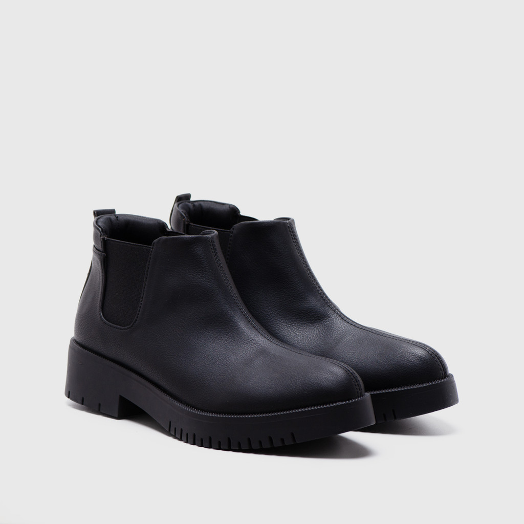 Adorableprojects - Lannister Black Chelsea Boots - Womenwear