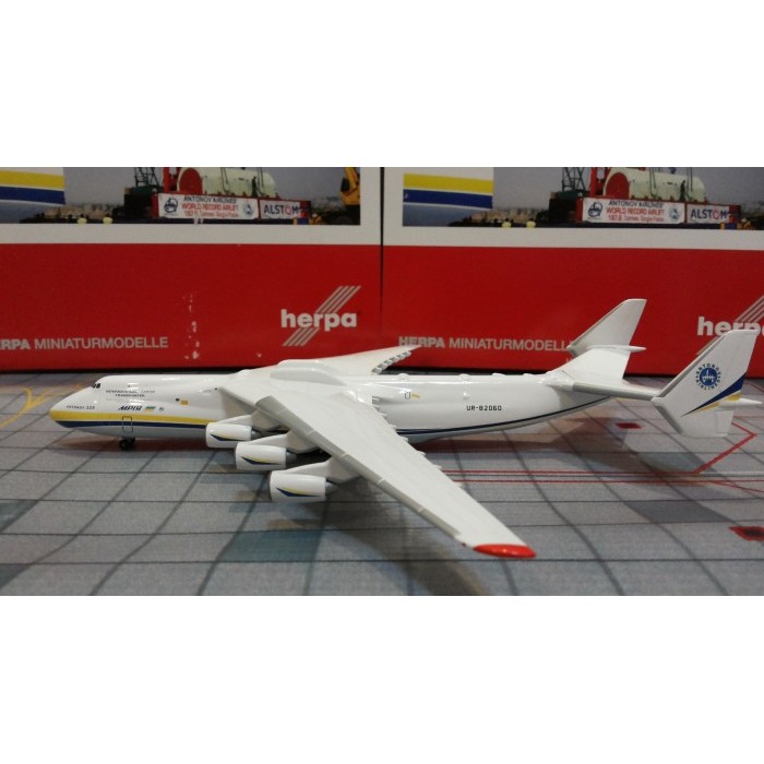 Pesawat Terbang Antonov 225 Mriya Ukraine Herpa 1:400 Scale Diecast