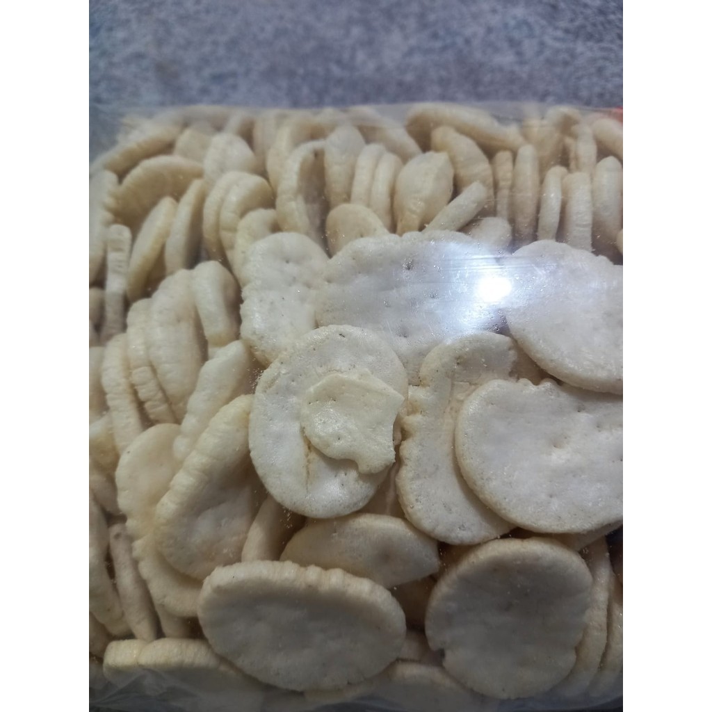 

BEST SELLER Kerupuk Kemplang Koin Ikan Tenggiri Kemasan Jumbo 700gr 1 ball