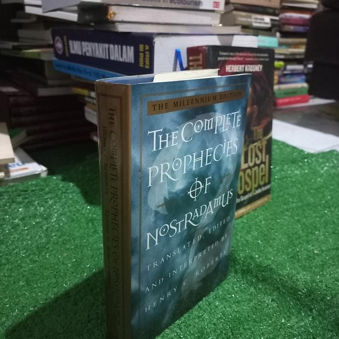 Buku The Complete Prophecies of Nostradamus