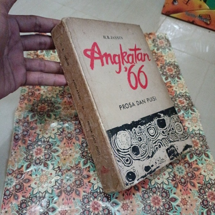 

Buku Lawas HB JASSIN - Angkatan '66 Prosa dan puisi