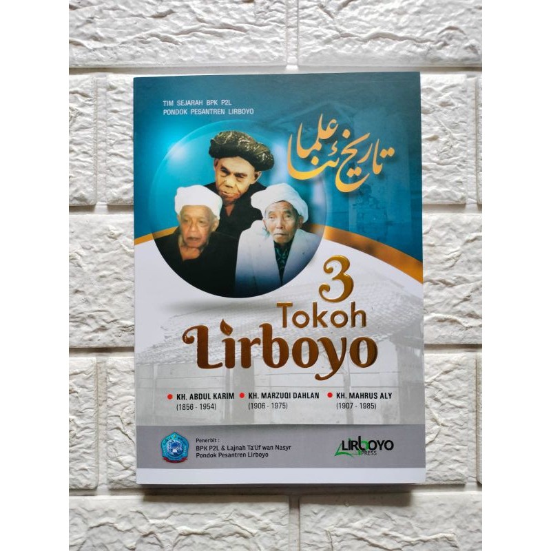 buku 3 tokoh Lirboyo COD